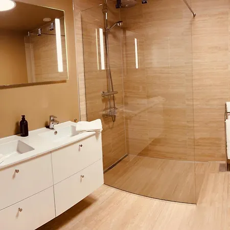 Townhouse In Sentrum *